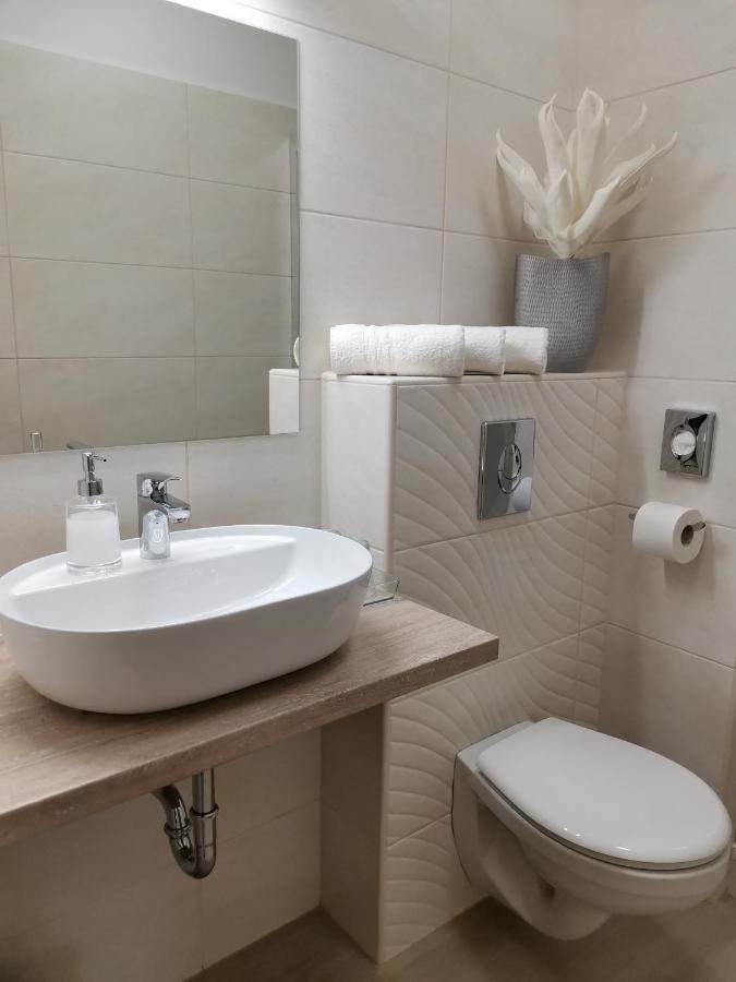 Alfa Hotel Дьєр Екстер'єр фото