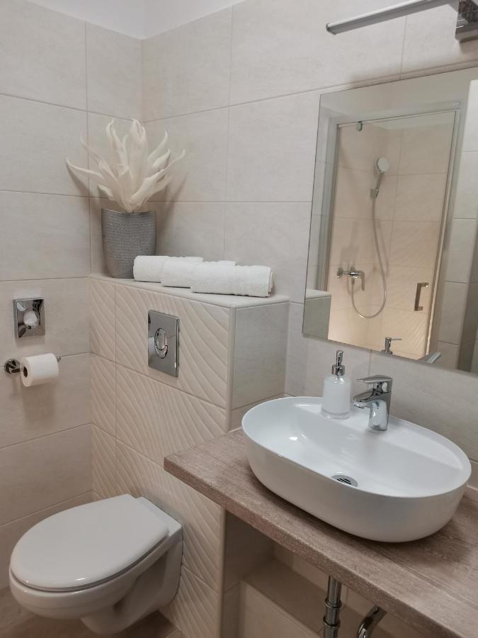 Alfa Hotel Дьєр Екстер'єр фото
