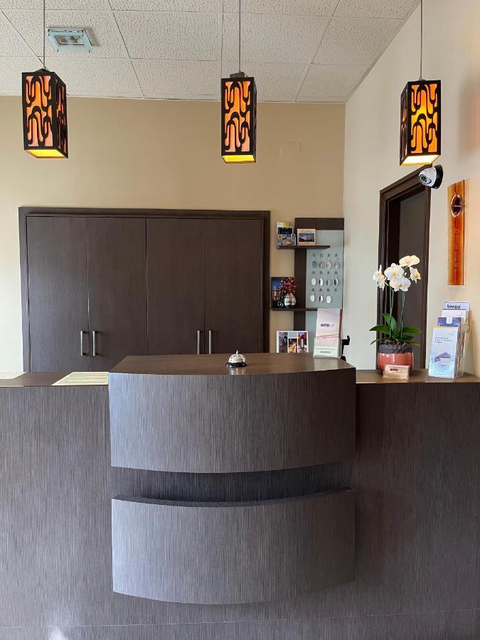 Alfa Hotel Дьєр Екстер'єр фото